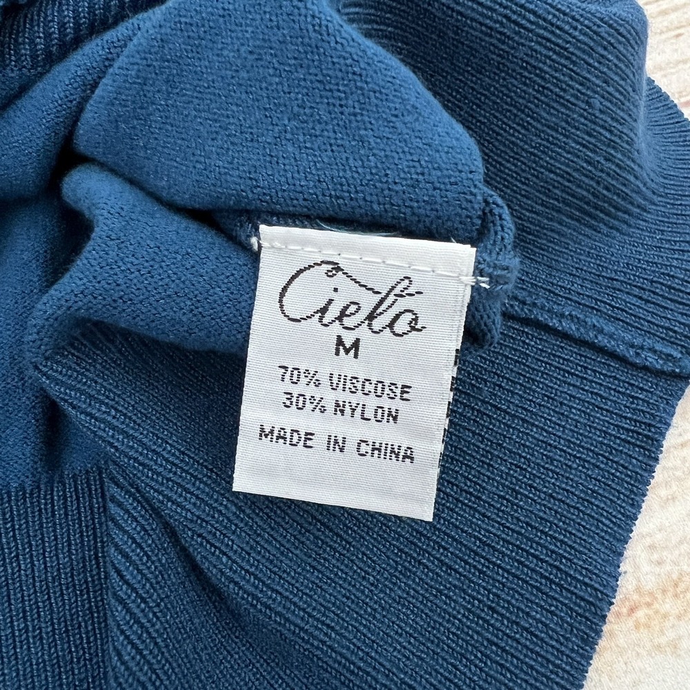 Cielo Blue Cardigan Sweater Women's Long Sleeve Button Up V neck Size M - Picture 9 of 10